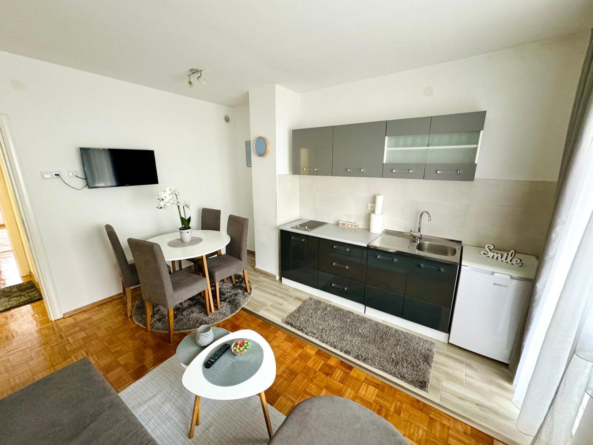 Gradiska Na Savi Apartmani I Sobe 외부 사진