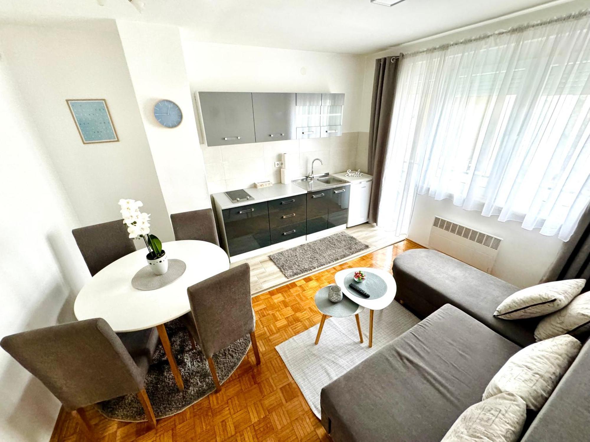 Gradiska Na Savi Apartmani I Sobe 외부 사진